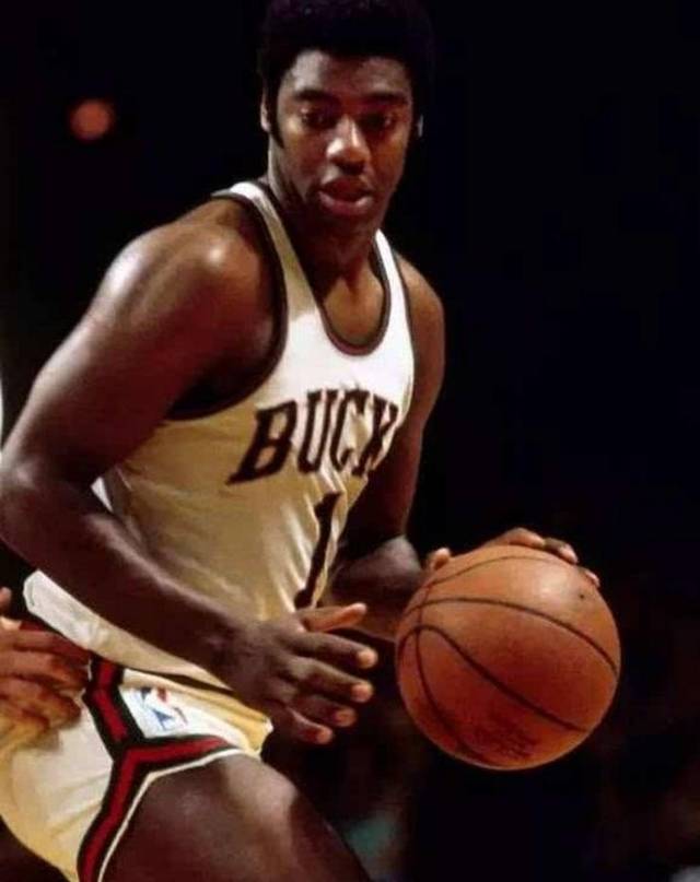 据做小步快 据做小步快